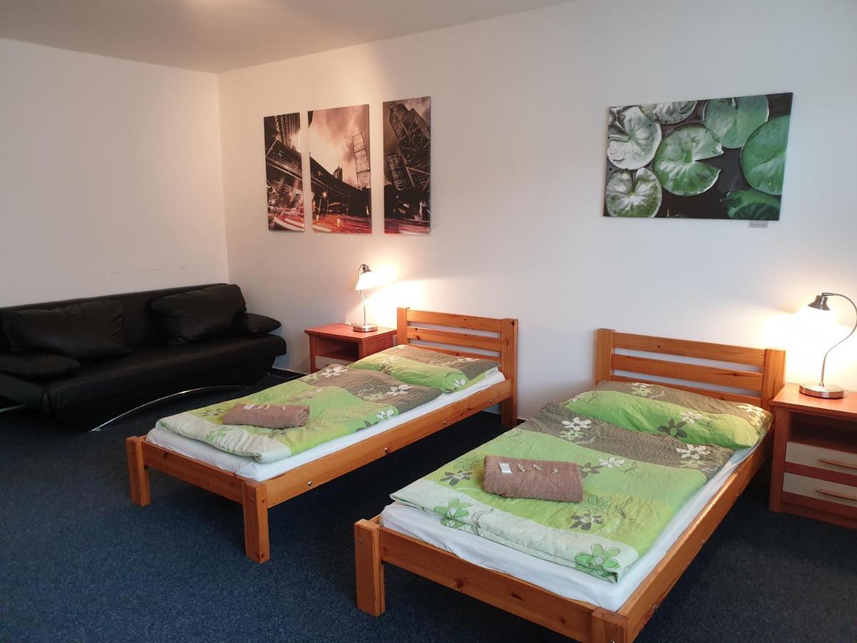 Apartmany Chodov Praga Exterior foto